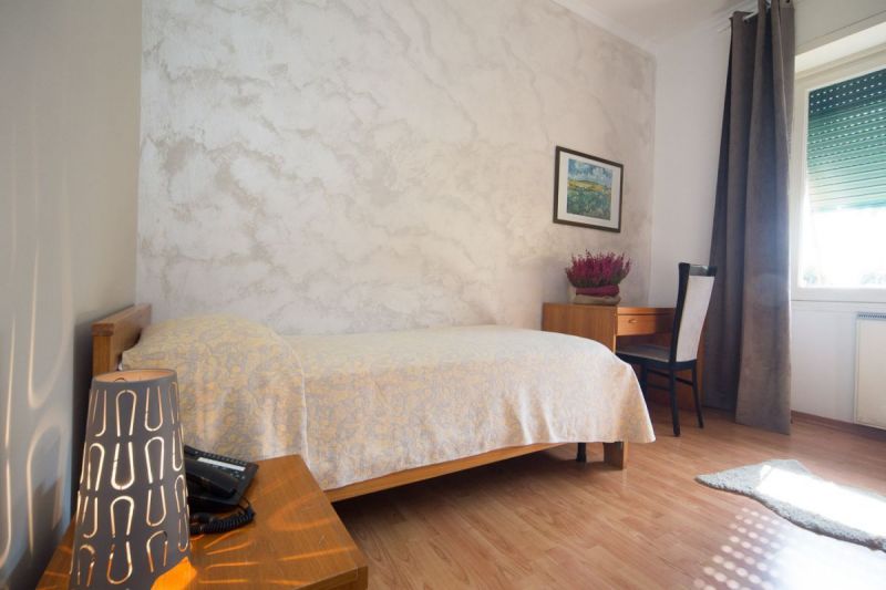 Camera singola economi class 20150925069