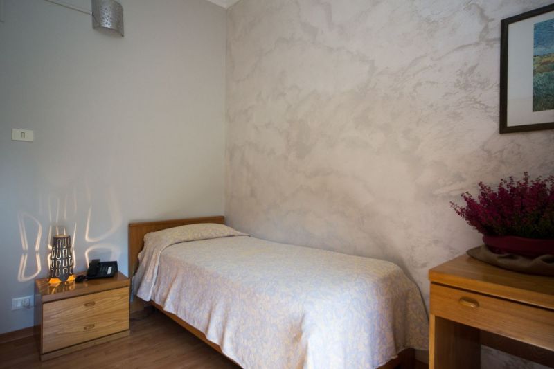 Camera singola economy class 20150925075